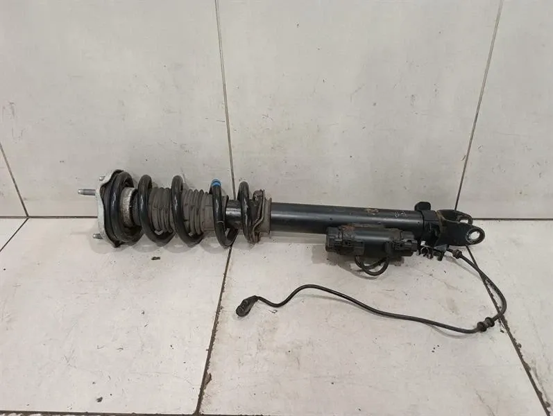 Mercedes C63 AMG W205 Absorber Front A2053233100 Shock Absorber Front Right EDC