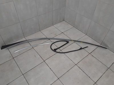 Mercedes C Class W205 Корпусна лайсна A2056730183 ЛЯВА лайсна