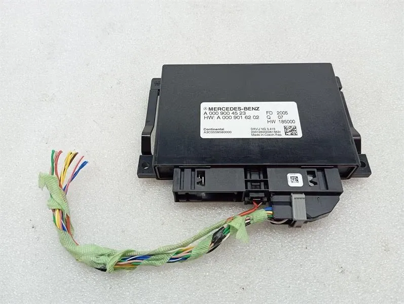 Mercedes C Class W205 Electronic Module A0009004523 Control Unit