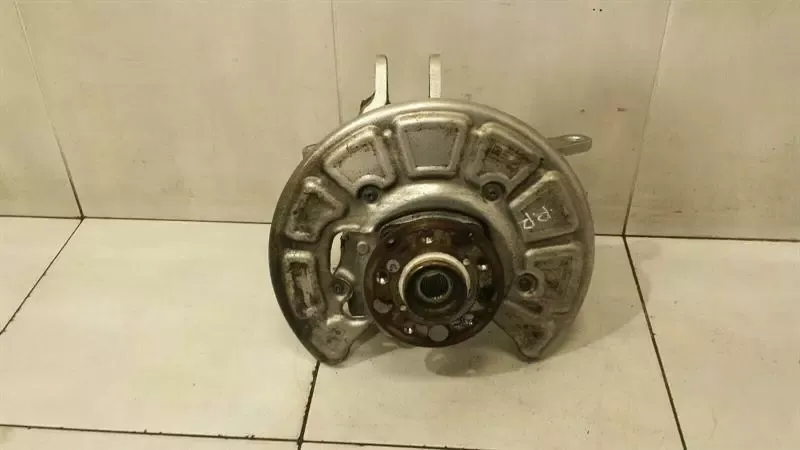 Mercedes GT C190 GTR Right Rear Hub A1903505201 Wheel Hub Axle Rear Right AMG