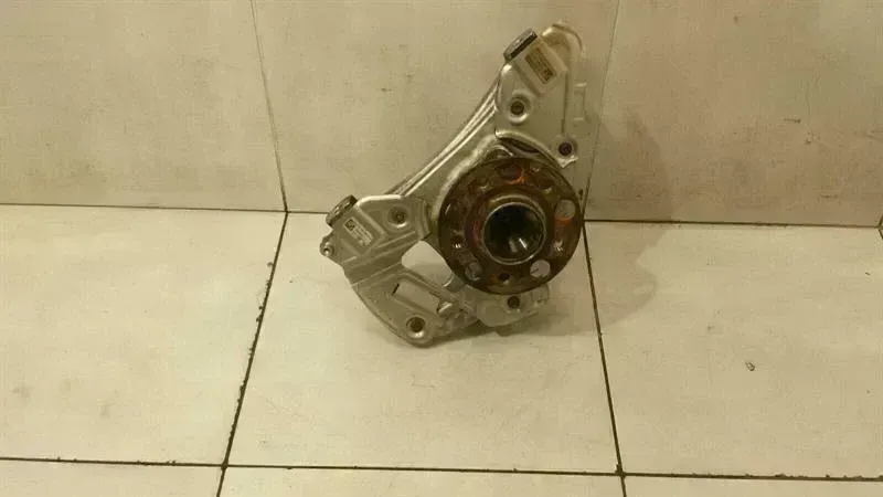 Mercedes-Benz G (W463) Right Front Hub Mercedes GT C190 GTR Right Front Hub A190330900...