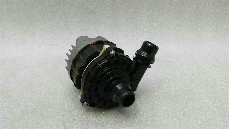 Mercedes GT C190 GT R Additional Cooling Pump A0005002500 Coolant Pump Pump