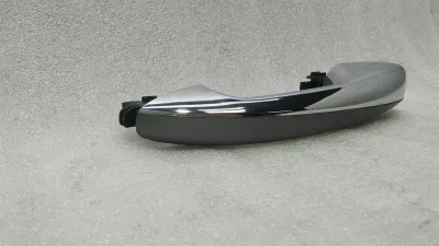 Левая дверная ручка Mercedes GT C190 GTR A0997605501 с бесключевым доступом