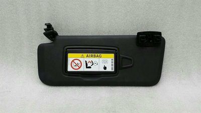 Mercedes C Klasa W205 Lewa osłona przeciwsłoneczna A2058108304 Panel ozdobny osłony przeciwsłonecznej Lewy C63