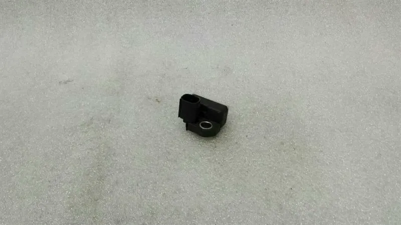 Mercedes C Class W205 Crash Sensor A0009057600 Impact Sensor SRS C63 AMG