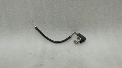 Mercedes C klass W205 batterikabelkabel A0009055903 batterikabelnät