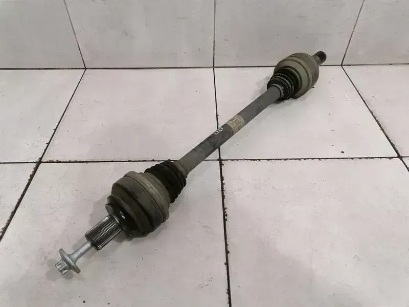 Mercedes-Benz G (W463) Mercedes X290 GT63S AMG Drive Shaft Rear Re A2903502900 Right Drive Shaft Body type: Hatchback
Fuel: Petrol