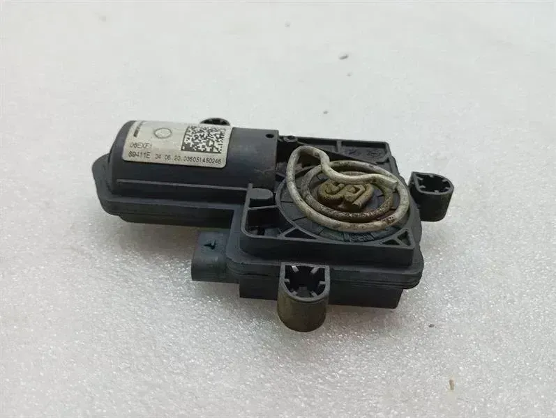 Mercedes-Benz A (W177) Electronic module Mercedes C Class W205 Right Exhaust Actuator A2...