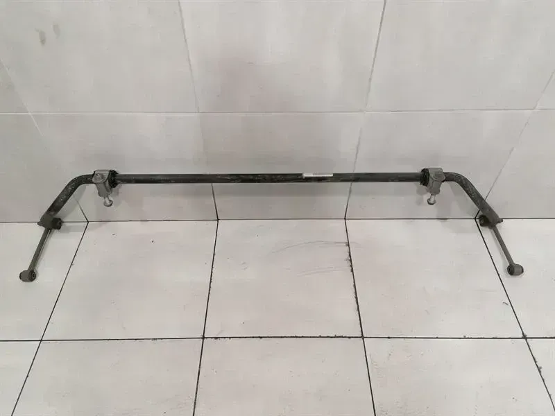Mercedes-Benz A (W176) Mercedes C63 AMG W205 Anti Roll Bar Rear A2053269700 Rear Stabilizer Body type: Coupe
Fuel: Petrol