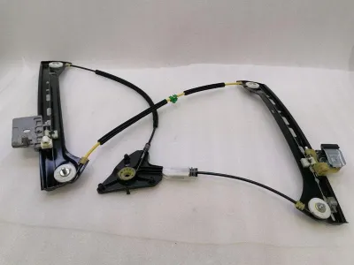 MERCEDES C Class W205 Right Front Door Winder A2057200446 Front Window Regulator RE