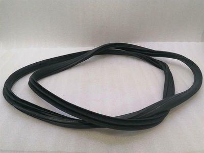 Mercedes C Coupe W205 Uszczelka drzwi prawych A2056363800 Uszczelki drzwi prawych