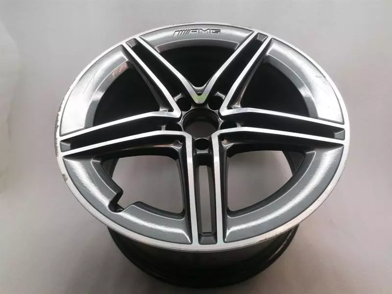 Mercedes-Benz A (W177) Mercedes C63 AMG W205 Alloy Wheel A2054012101 Alloy Rim 10.5J X19 ET 57 Body type: Convertible
Fuel: Petrol
