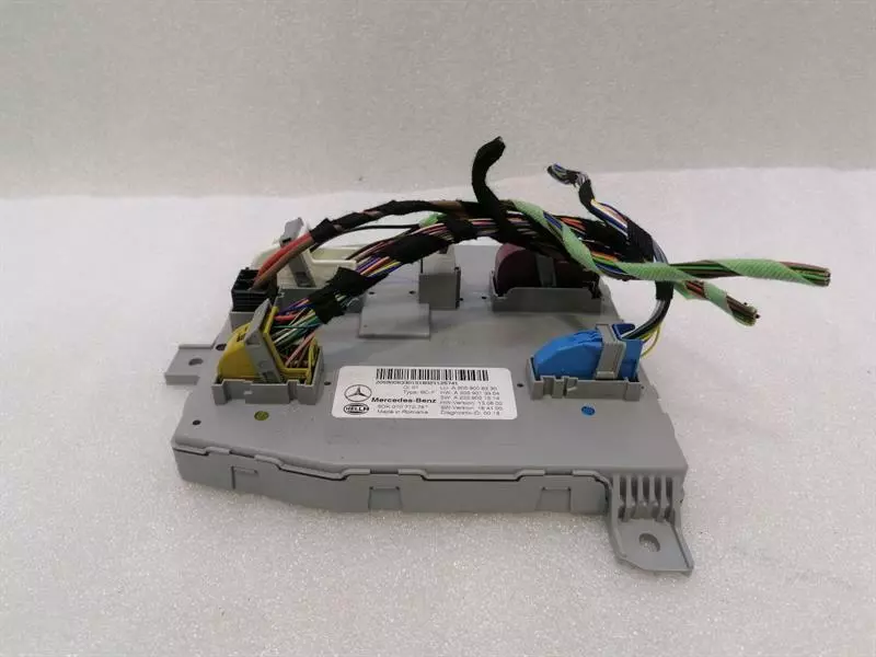 Mercedes-Benz A (W176) Mercedes C Class W205 Electronic Module A2059006330 ECU SAM Body type: Coupe
Fuel: Petrol