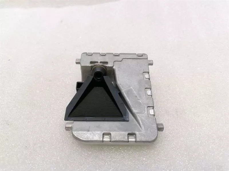 Mercedes-Benz A (W176) Mercedes C Class W205 W222 Front Camera A2229007413 Front Camera Control Unit Body type: Coupe
Fuel: Petrol