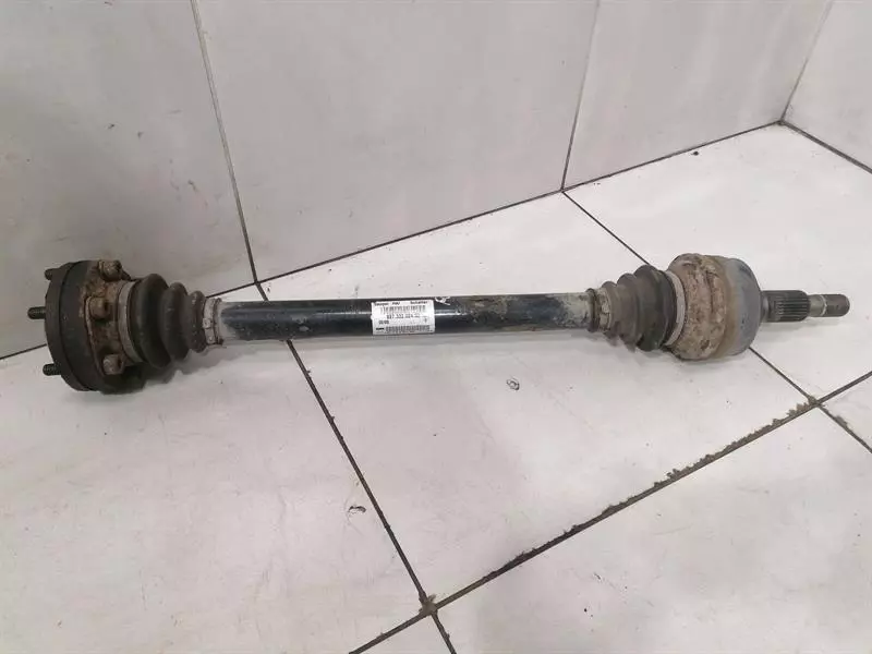 Porsche 911 (997) Porsche 911 997 left rear drive shaft 99733202402 drive shaft rear left Body type: Coupe
Fuel: Petrol