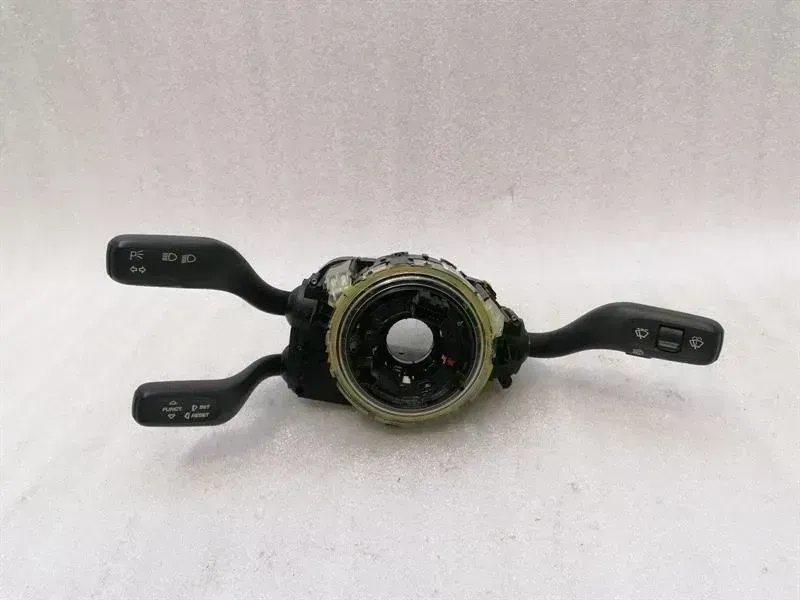 Porsche 911 (997) Porsche 911 997 wiper stalks 99761329102 indicator switch steering column switch Body type: Coupe
Fuel: Petrol