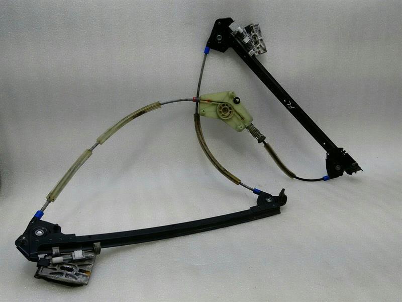 Porsche 911 (997) Porsche 911 997 Left Front Door Winder 99754207502 Window Regulator Front Left Body type: Convertible
Fuel: Petrol