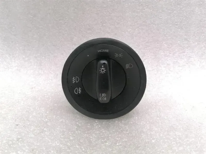 Porsche 911 (997) Porsche 911 997 headlight switch 99761353501 light switch Body type: Coupe
Fuel: Petrol