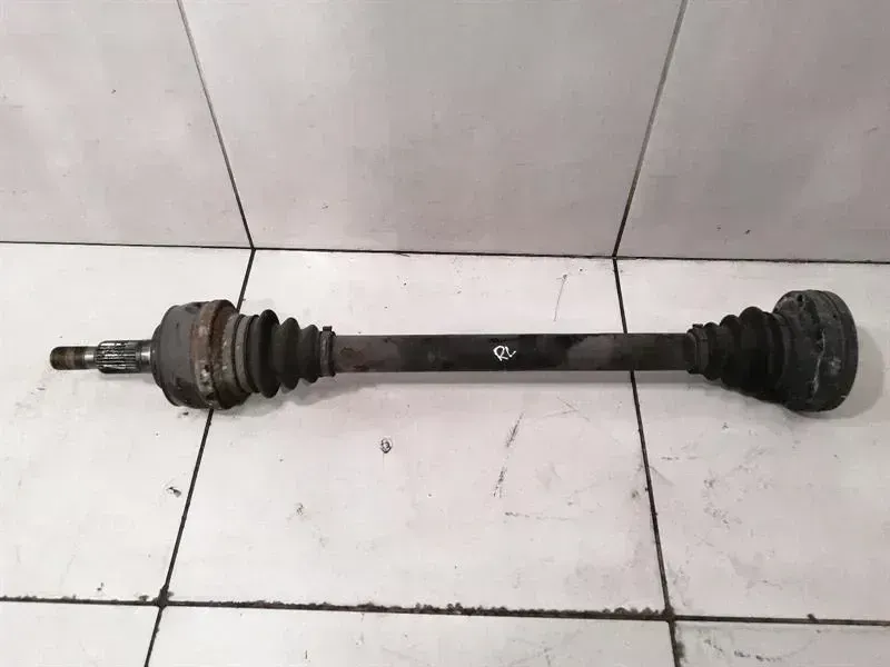 Porsche 911 (997) Porsche 911 997 left rear drive shaft 99733202402 drive shaft rear left Body type: Coupe
Fuel: Petrol