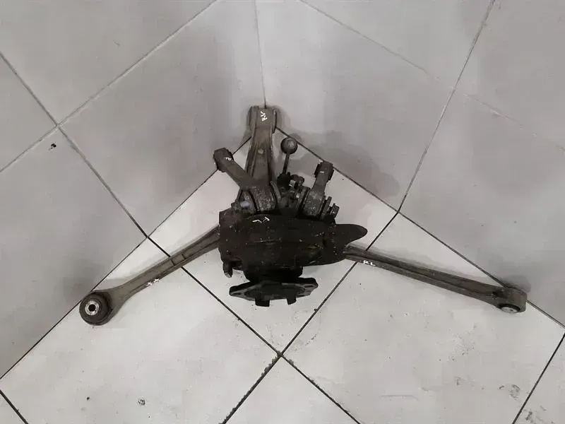 Porsche 911 (997) Porsche 911 997 Left Rear Hub Set 99733111107 Wheel Bearing Housing Rear Left Set Body type: Coupe
Fuel: Petrol