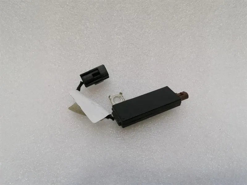 FERRARI PORTOFINO F164 AERIAL / ANTENNA 325390 ANTENNA BUMPER DAB AMPLIFIER