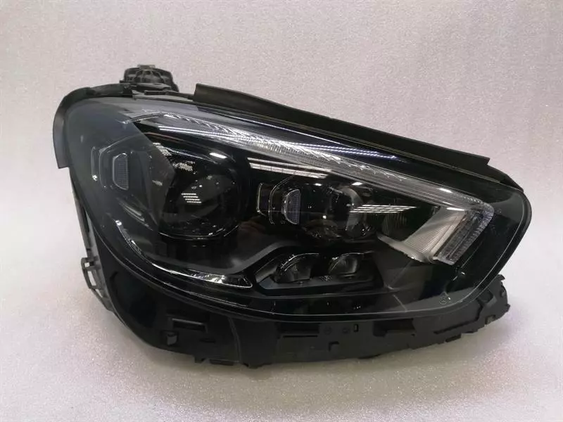 Mercedes-Benz C (W205) Right Headlamp Mercedes 2020-2023 W213 Right Headlight A213906...