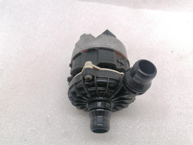 Mercedes-Benz C (W205) Дополнит. насос (турбо охлаждение) Mercedes E Class W213 Additional Cooling Pump A...