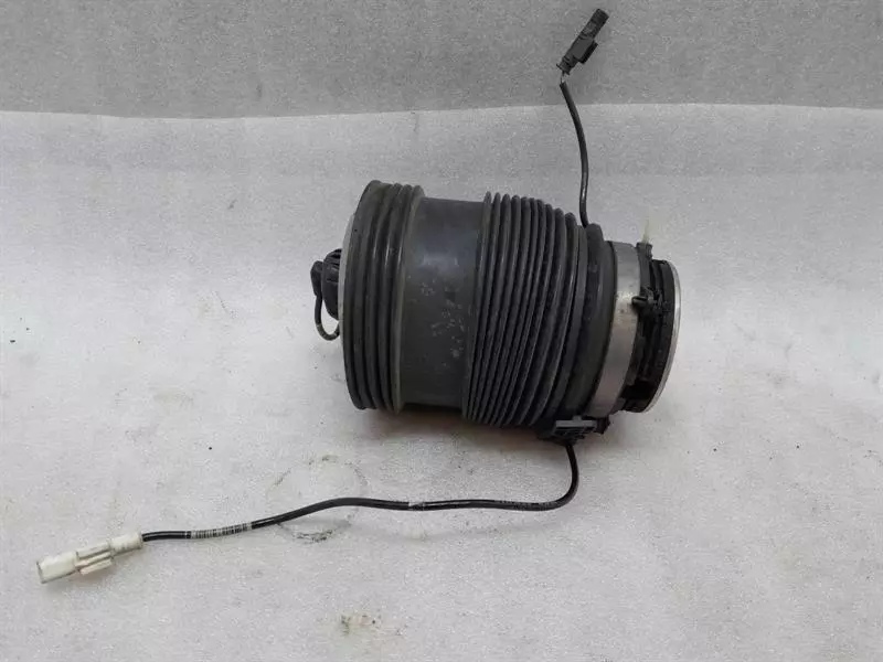 Mercedes-Benz C (W205) Coil Spring Rear Mercedes E Class W213 Air Spring Rear A21332010...