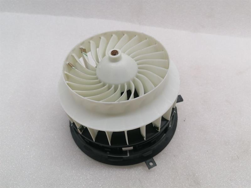 Mercedes-Benz C (W205) Heater Blower Motor Mercedes E Class W213 Heater Blower A0999062103...