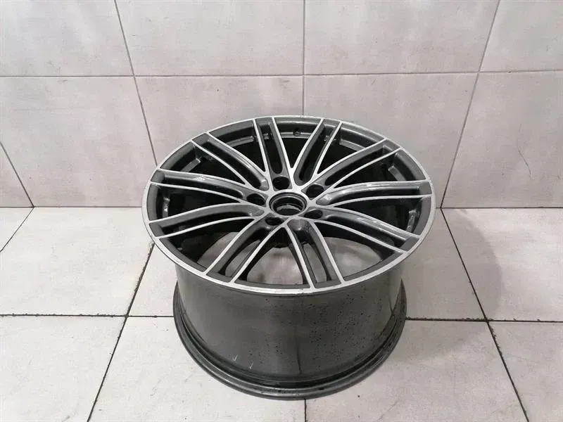 Porsche 911 (991) Porsche 911 991 Alloy Wheel 99136276101 911 Turbo IV 11.5J x 20 ET56 alloy rim Body type: Convertible
Fuel: Petrol