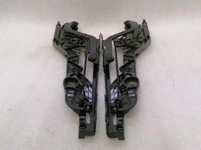 Porsche 911 (991) Porsche 911 991 convertible hinge set 99156167902 hinge set convertible Body type: Convertible
Fuel: Petrol