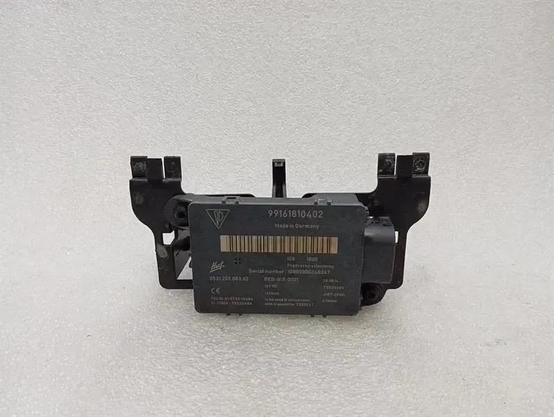 Porsche 911 (991) Porsche 911 991 Tyre Pressure Module 99161810402 Tire Pressure Control Unit Body type: Convertible
Fuel: Petrol