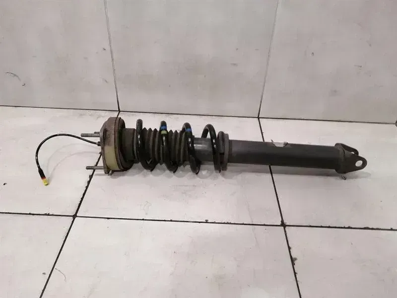 Porsche 911 (991) Porsche 911 991 shock absorber rear 99133305304 shock absorber rear PDCC/PASM Body type: Coupe
Fuel: Petrol