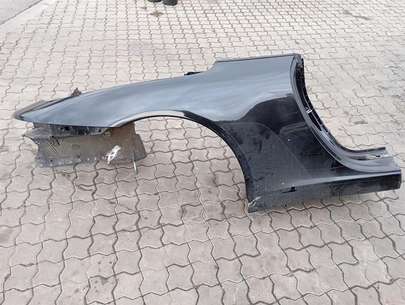 Porsche 911 (991) Porsche 911 991 Right Wing 99150396201 Rear Right Fender SIDE PANEL c2 Body type: Convertible
Fuel: Petrol