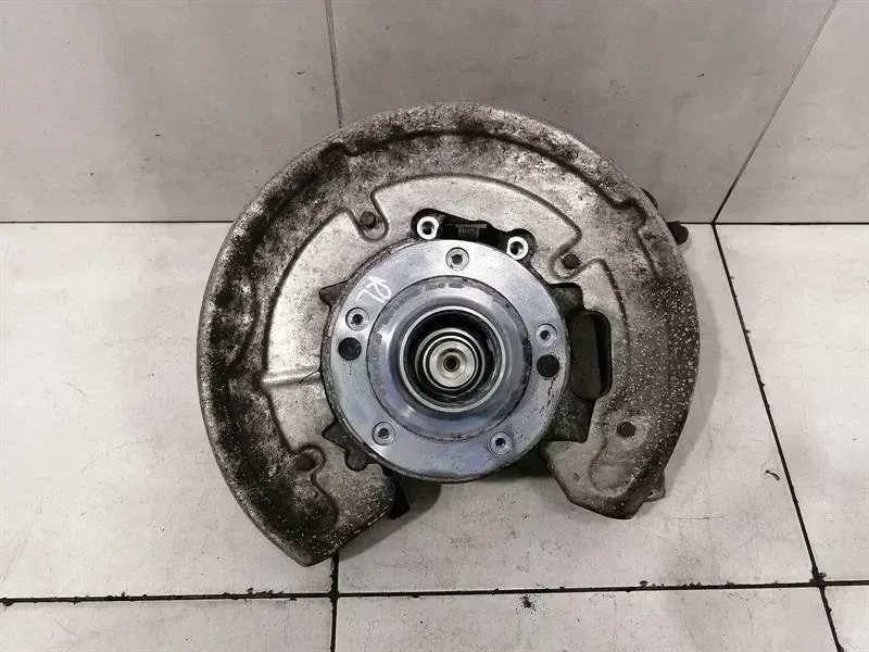 Porsche 911 (991) Porsche 911 991 TURBO S Left Rear Hub 991331113 Wheel Bearing Case Rear Left Body type: Convertible
Fuel: Petrol