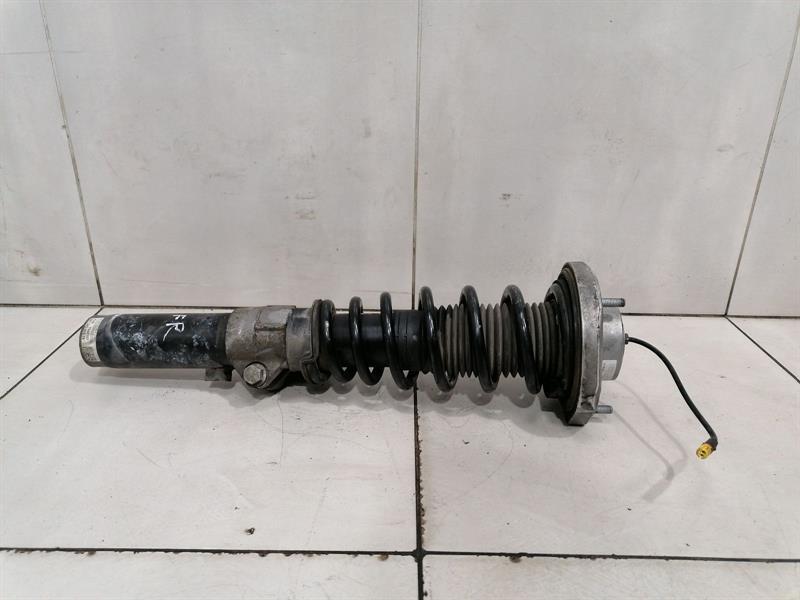 Porsche 911 (991) Porsche 911 991 Shock Absorber Front 99134303818 Shock Absorber Front Re PASM EDC Body type: Convertible
Fuel: Petrol