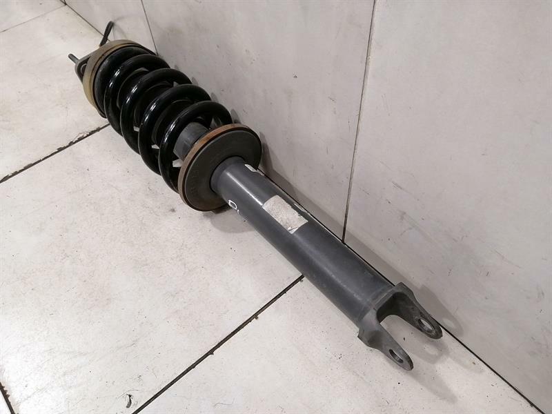 Porsche 911 (991) Porsche 911 991 shock absorber rear 99133305310 shock absorber rear PASM EDC Body type: Convertible
Fuel: Petrol