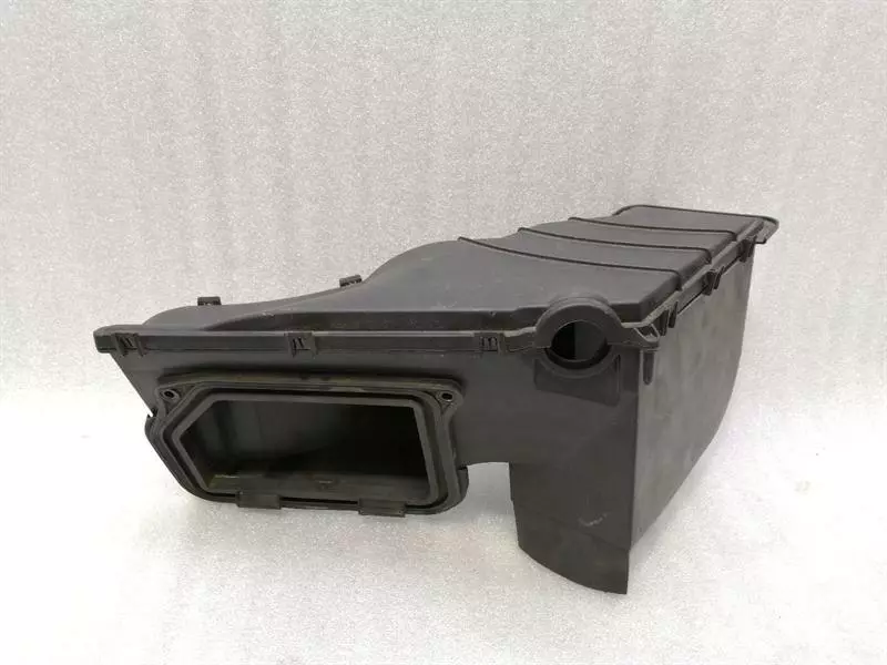 Porsche 911 (991) Porsche 911 991 Cabin Filter Box 99157207100 RHD RIGHT HANDLEBAR Body type: Coupe
Fuel: Petrol