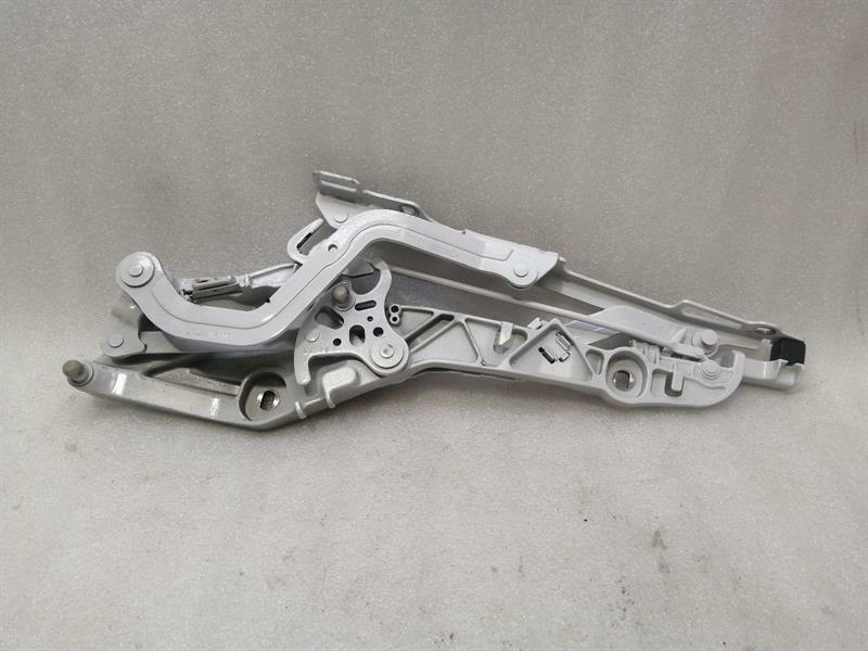 Porsche 911 (991) Porsche 911 991 convertible roor hinge left 99156167902 hood hinge left Body type: Convertible
Fuel: Petrol