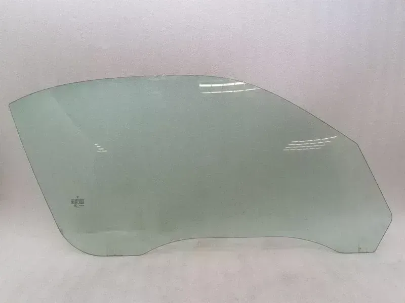 Porsche 911 (997) Porsche 911 997 right front door glass 99754251201 Cabro door window front right Body type: Convertible
Fuel: Petrol