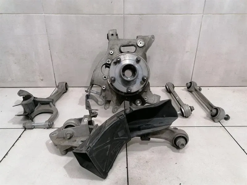 Porsche 911 991 Left Rear Hub 99133161112 Wheel Bearing Housing Rear L Turbo Set