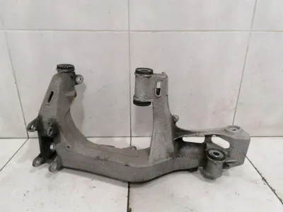 Porsche 911 997 rama pomocnicza tylna 99733105105 rama osi lewej tylnej osi