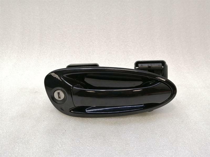 Porsche 911 (997) Porsche 911 997 RHD Right Door Handle 99753706200 Right Handlebar Body type: Convertible
Fuel: Petrol