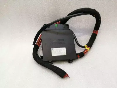 Кутия с предпазители Porsche 911 997 99761030100 Кутия с предпазители