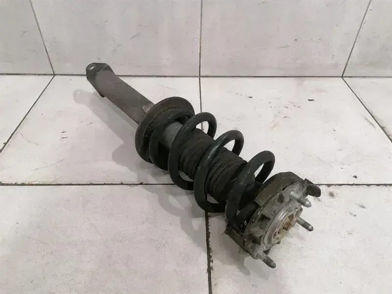 Porsche 911 (996) Porsche 911 997 shock absorber rear 99733305109 shock absorber rear Body type: Coupe
Fuel: Petrol