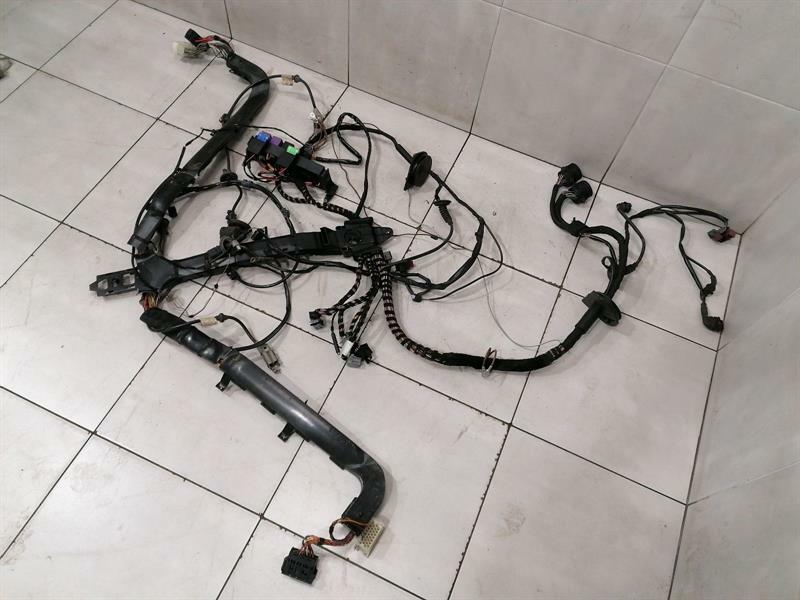 Porsche 911 (996) Porsche 911 997 Rear Body Wiring Loom 99761290400 Rear Interior Wiring Loom Body type: Coupe
Fuel: Petrol