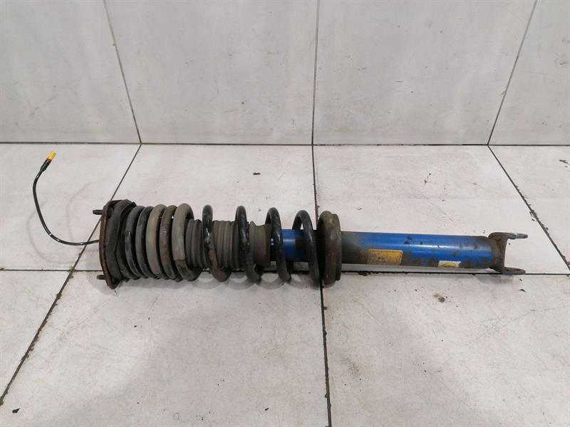 Nissan GT-R Nissan GT-R R35 shock absorber rear E621038B0A shock absorber rear EDC Body type: Coupe
Fuel: Petrol