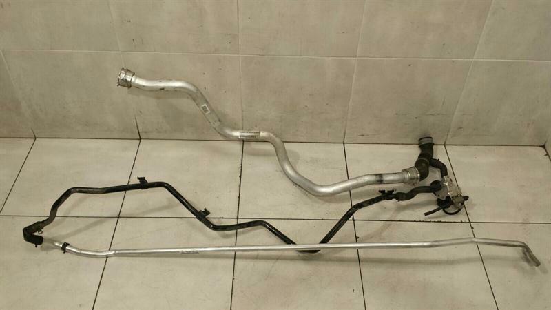 Porsche 911 (991) Porsche 911 991 Cooling Pipe 99110661002 Cooling Water Hose Hose Body type: Coupe
Fuel: Petrol