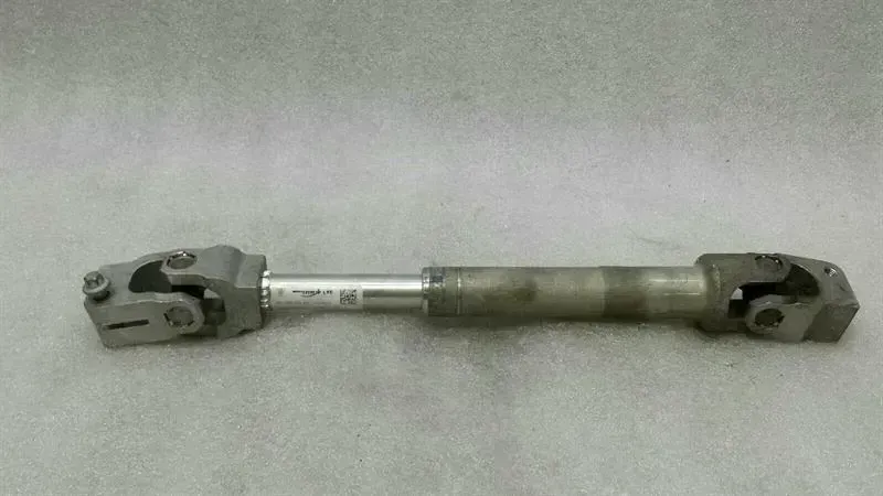 Porsche 911 (991) Porsche 911 991 Steering Joint 99134702303 Tie Rod Shaft Body type: Coupe
Fuel: Petrol