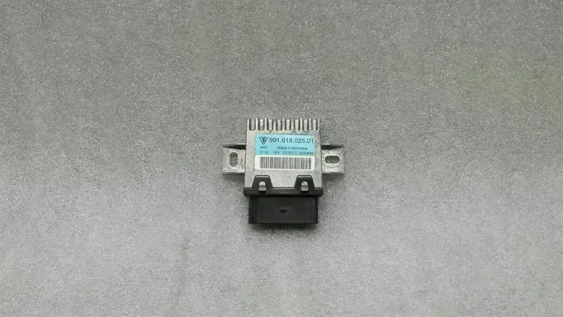 Porsche 911 (991) Porsche 911 991 Fuel Pump Module 99161802501 Control Unit Fuel Pump Body type: Coupe
Fuel: Petrol